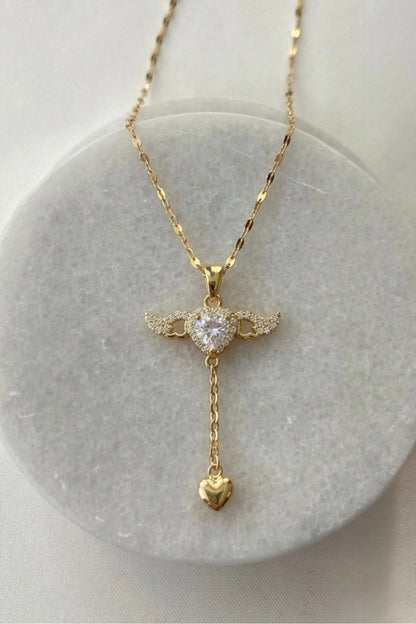 316L Çelik Hareketli Kanatlı Kalp Figürlü Zirkon Taşlı Gold Kolye