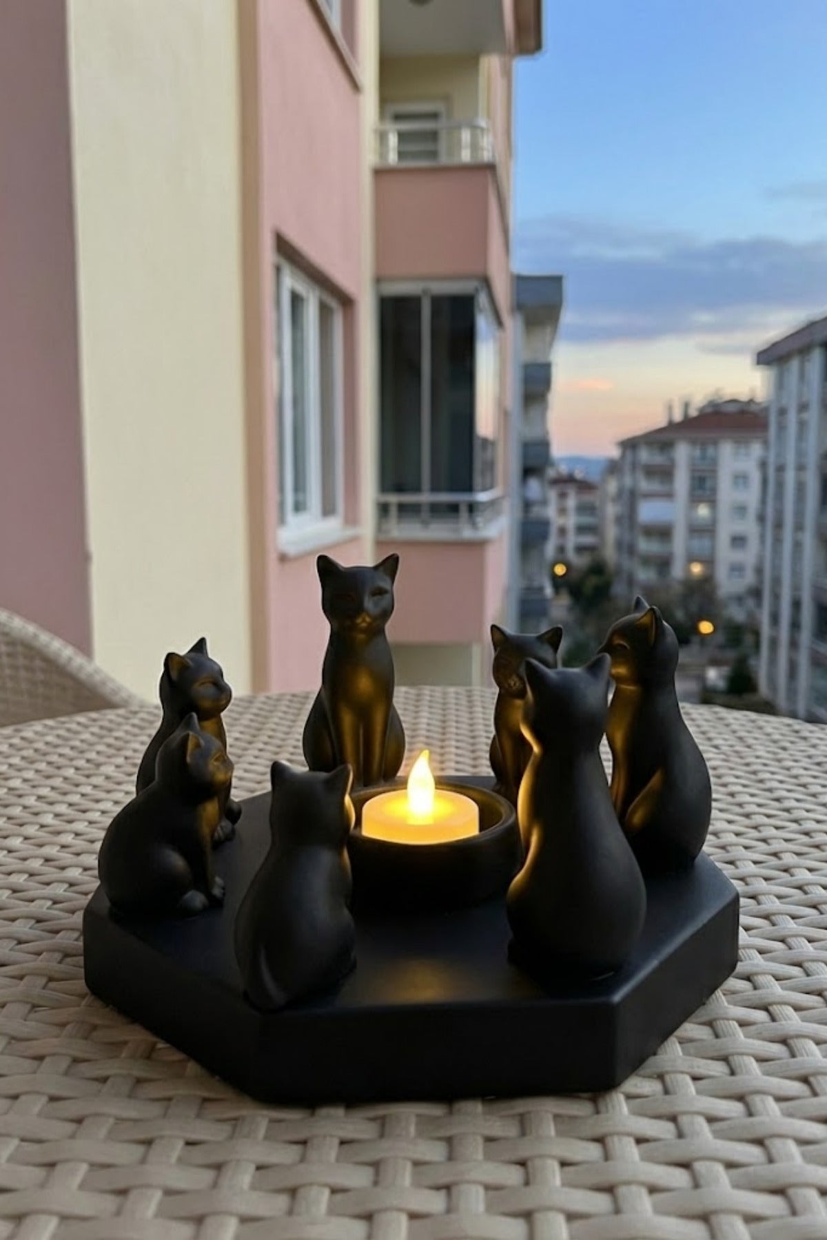 Dekoratif Kediler Ritüel Dinginlik Yoga Mumluk Biblo 14 x 8 Cm
