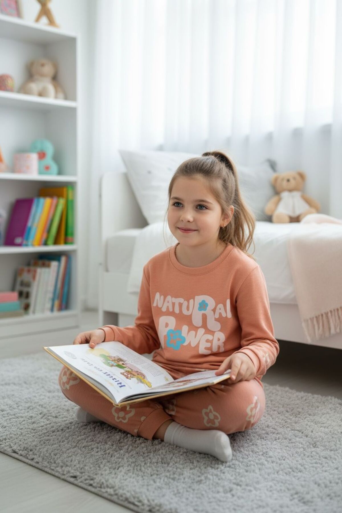 Uzun Kollu Kız Çocuk Pijama Takımı-Baskılı,Pamuklu,Alt-Üst Takım Ev Giyim Desenli