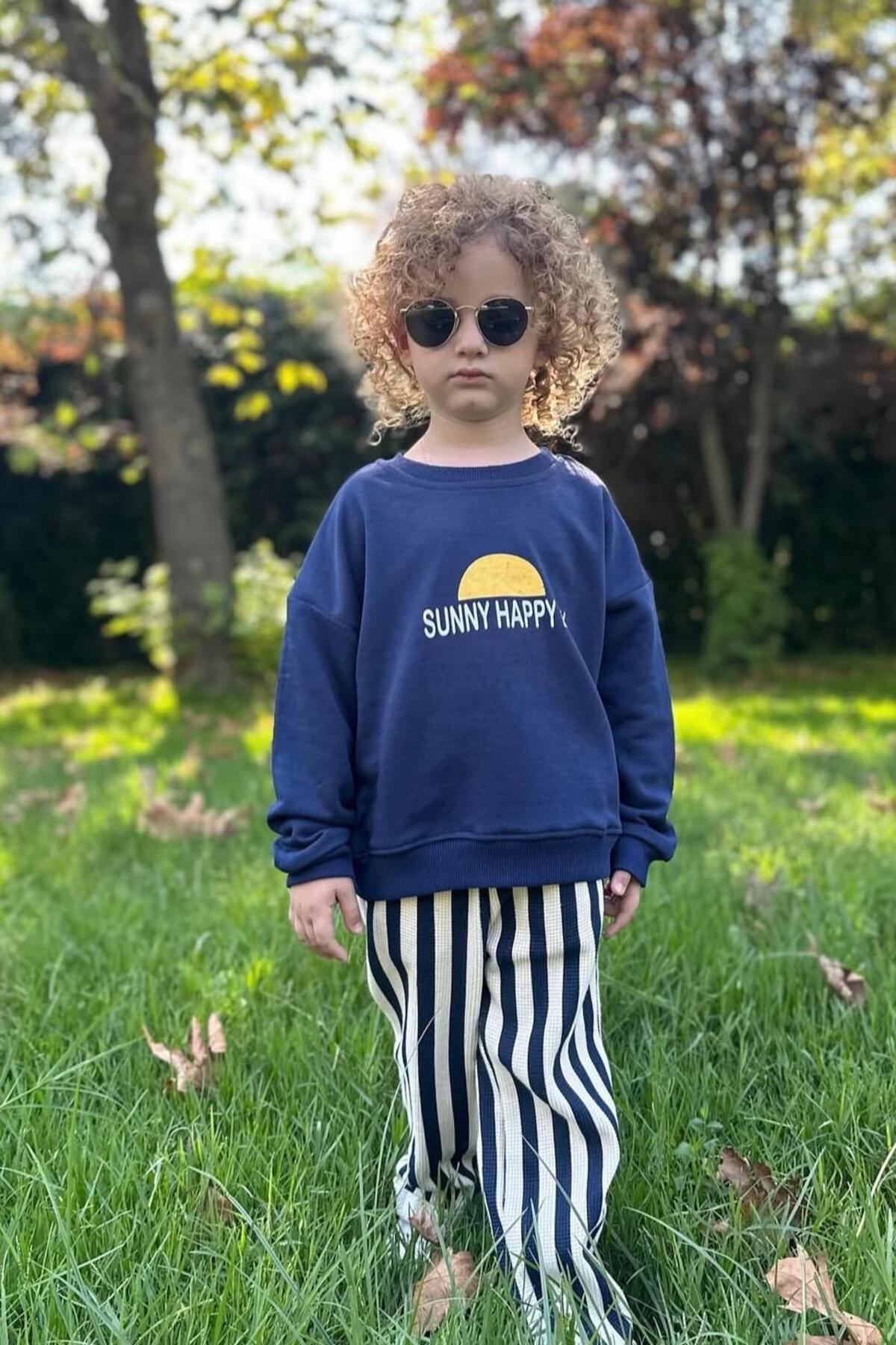 Erkek Çocuk Mavi Güneş Baskılı Sweatshirt ve Çizgili Pantolon İkili Takım - Lacivert