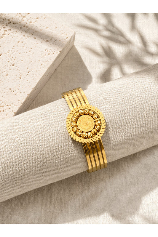 Çelik Kelepçeli Kadın Bileklik Güneş Motifli Gold Renk Kararmaz Paslanmaz