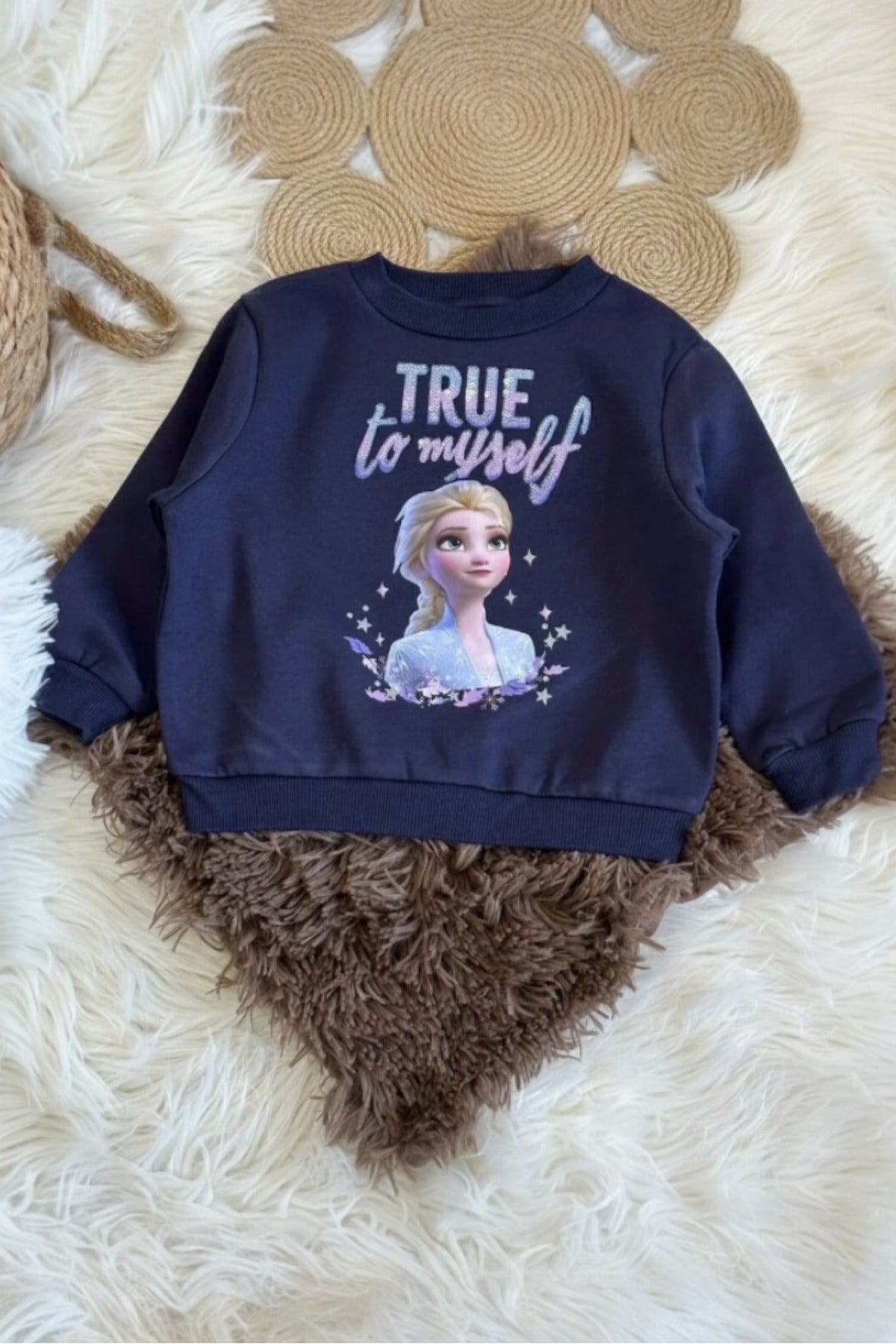 Lacivert Kar Temalı Kız Figürlü Sweatshirt (Elsa )