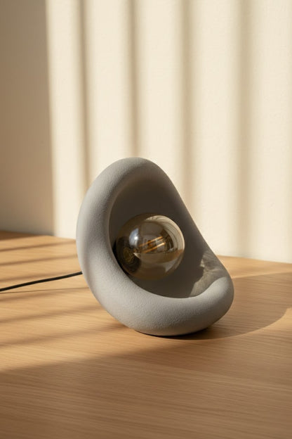 Modern Beton Dokulu Abajur | Organik Oval Gece Lambası (Masaüstü Komodin Lambası) 25 Cm